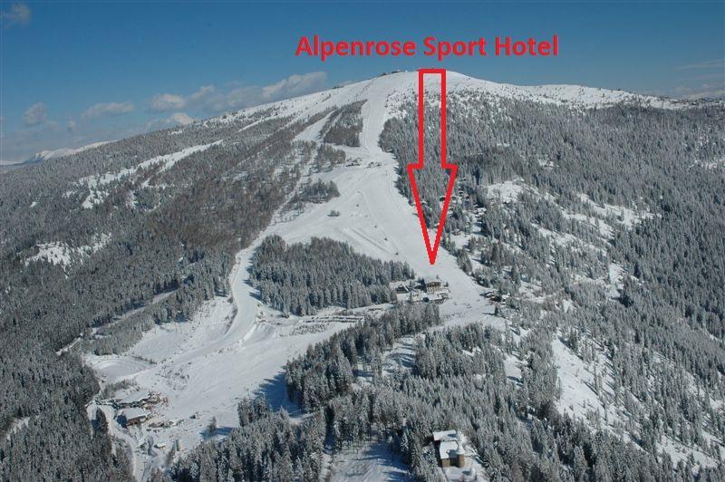 Hotel Alpenrose Gerlitzen Treffen Exteriör bild